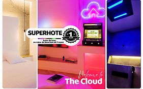Le Nuage - Hypercentre - Luxe Suite Spa&Gaming